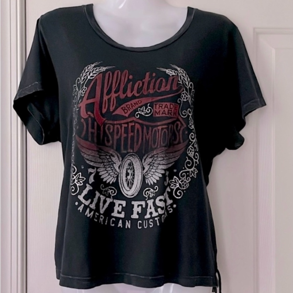 📸 Affliction • Graphic Moto Oversized Cropped Lace-up Tee